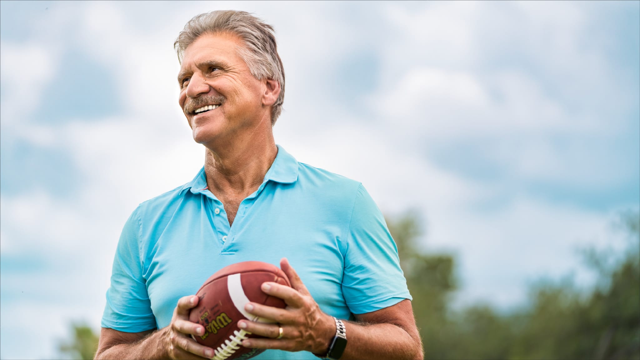 Arthrex iBalance® TKA System Helps Former Pro Football Coach Return to Active Lifestyle